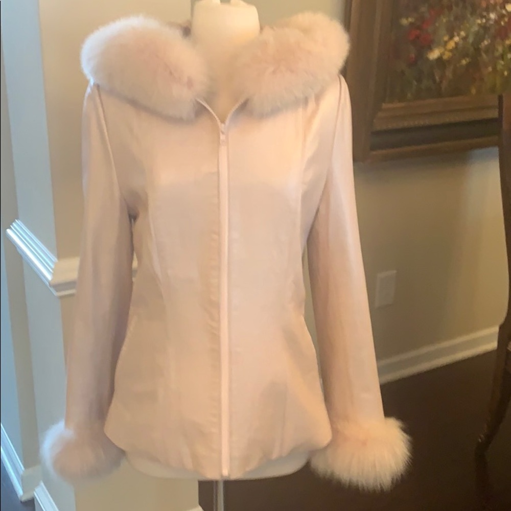 Henig Fur leather coat with fox trim in light pink